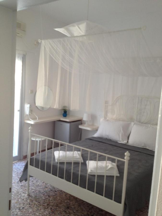 Sagma Beach Rooms 佩里萨 外观 照片